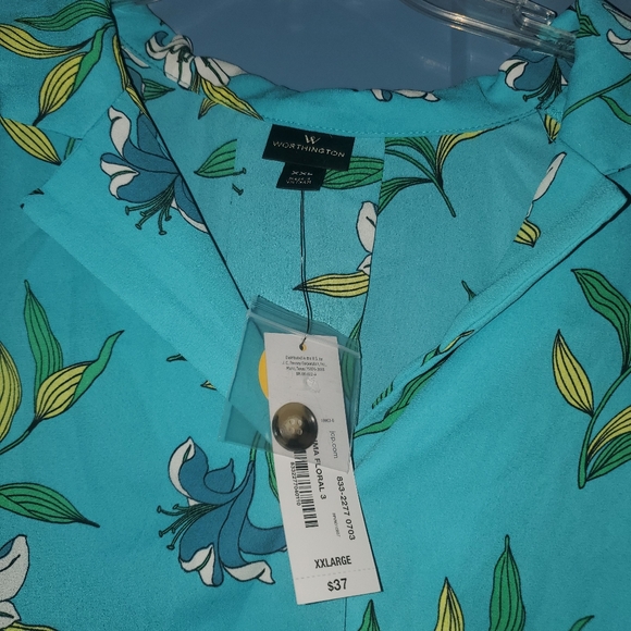 Worthington floral button down top - Picture 2 of 3
